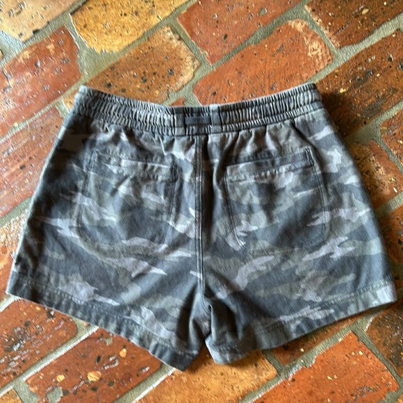 Athleta Farallon Short sz6 - Picture 7 of 16